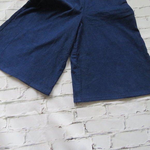 Vintage 1970s Blue Corduroy Gaucho Pants/Culotte Overalls With Floral Bib - Picture 3 of 8